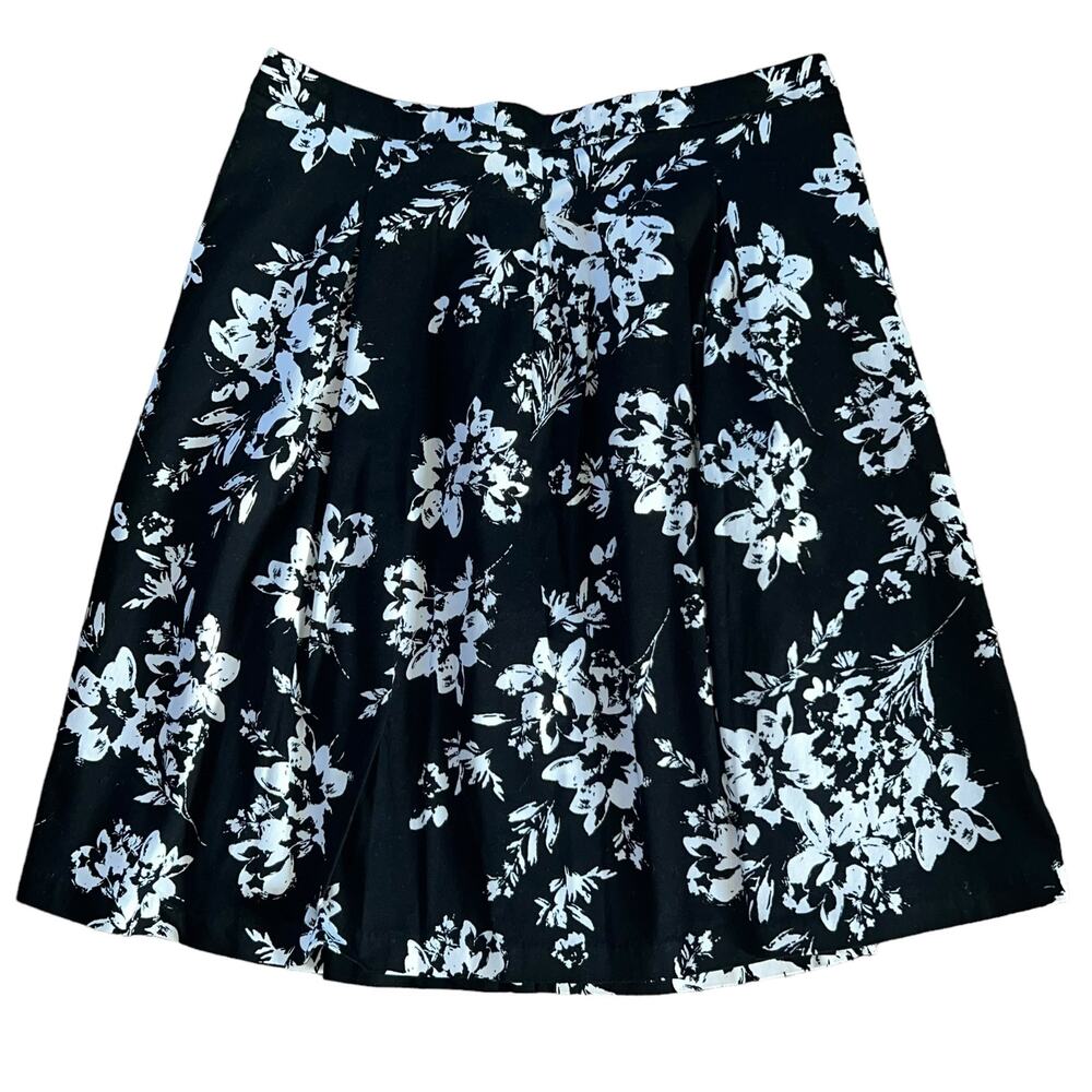 Valerie Stevens Black And White Floral A-Line Pleated Skirt Sz 14